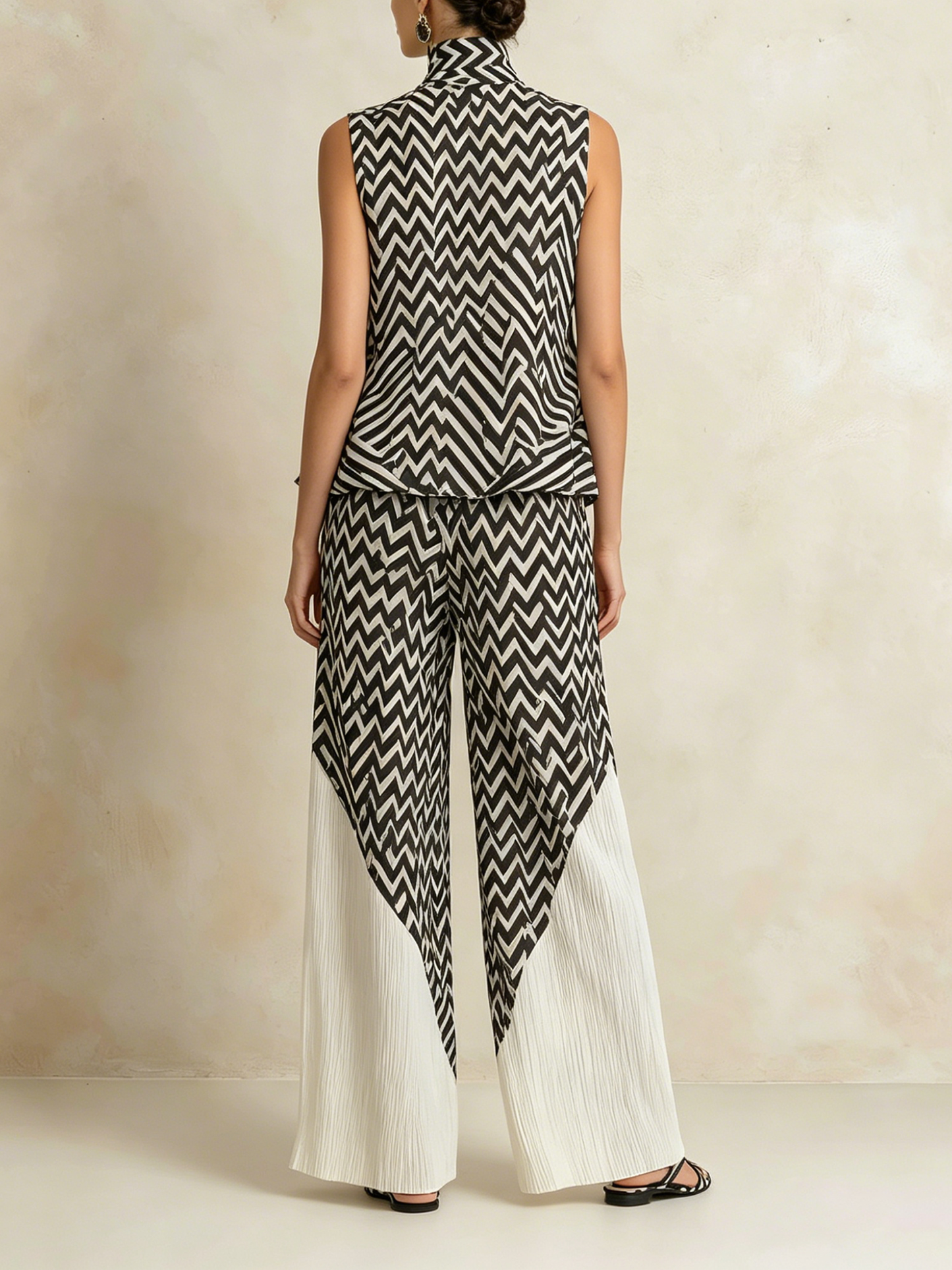 Zwart-witte Chevronprint Hoge Hals Top & Geplooide Brede Pantalon Set