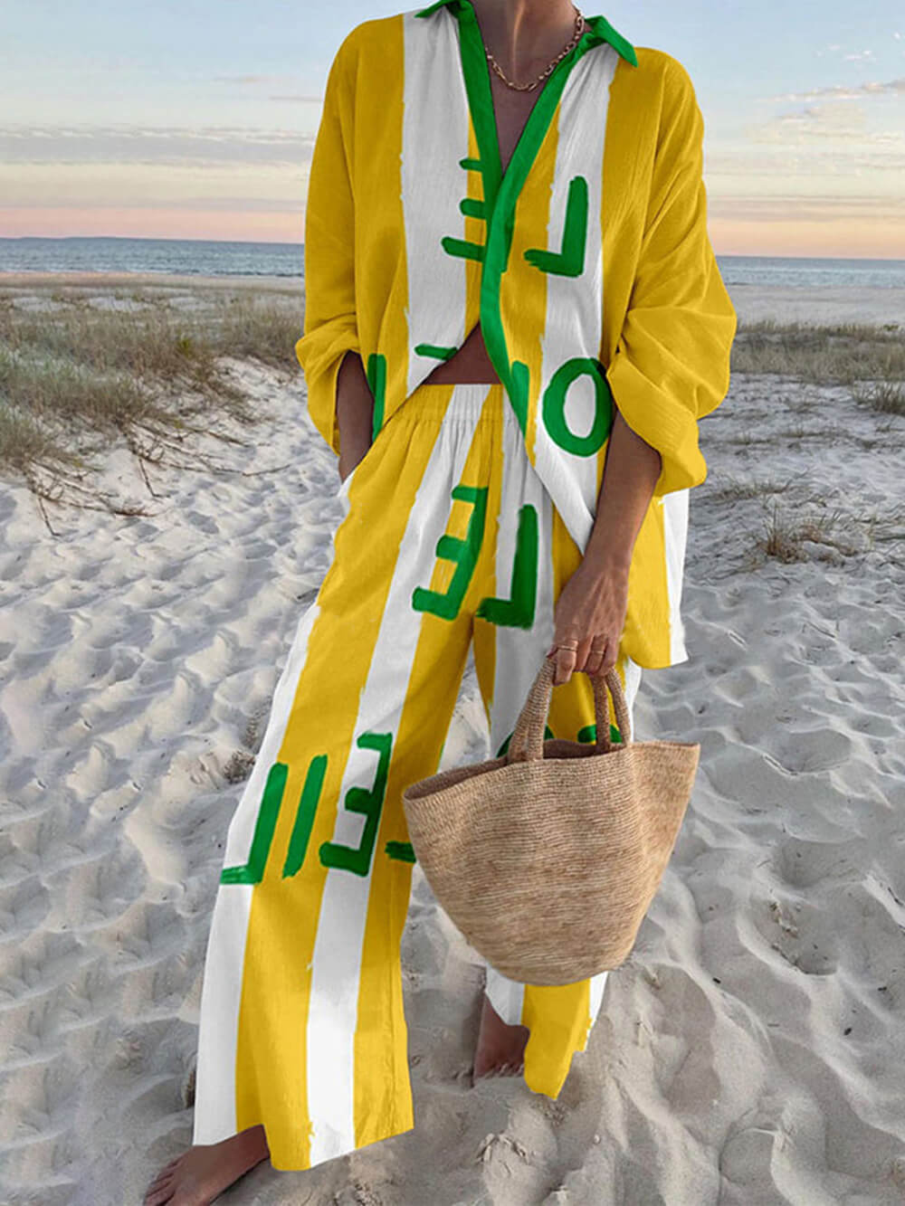Moderne Letter Print Oversized Shirt en Elastische Taille Pocket Broek Set