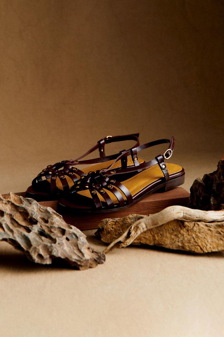 Bianca Sandalen Met Metalen Studs Aardetint