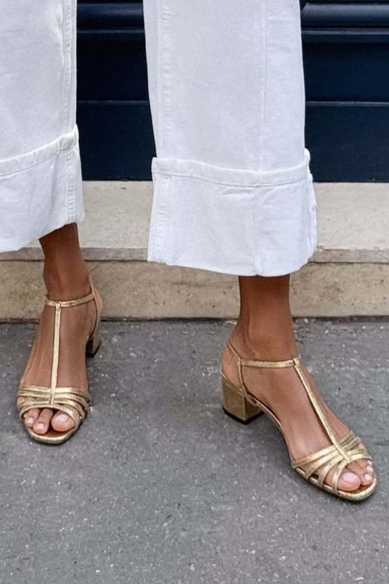 Allegra Gouden Sandalen met Vierkante Hak