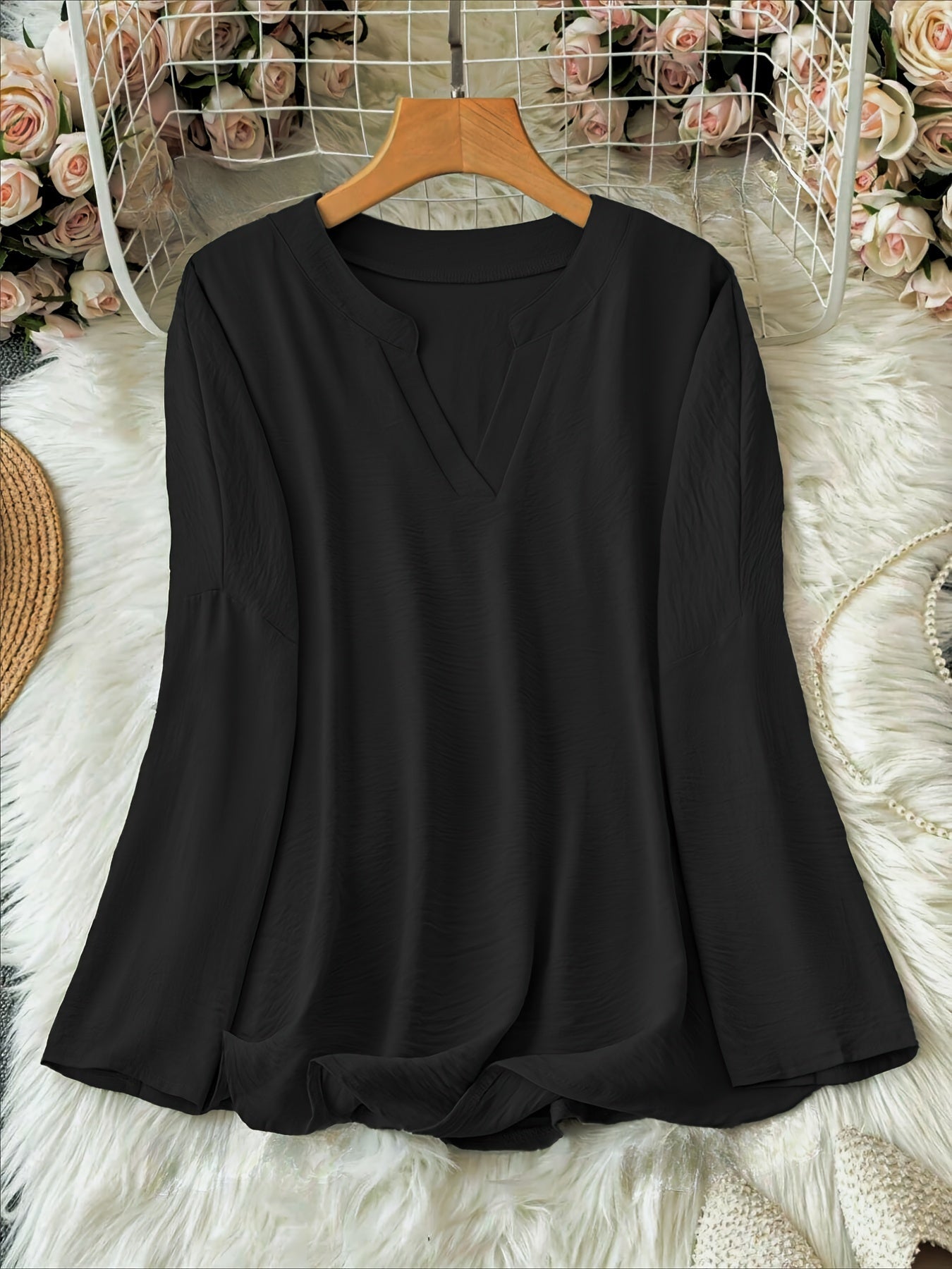 Geknopt Hals Blouse - V-Hals Ontwerp & Lange Mouwen Fit