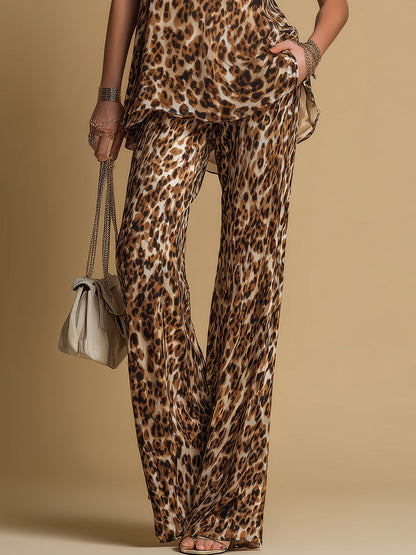 Gabriella | Compleet met Mouwloze Luipaard Top en Flared Broek
