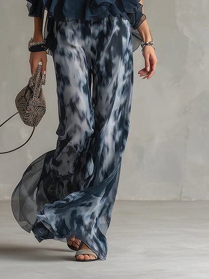 Fiorella | Compleet met Chiffon Haltertop en Gedrukte Wijdpantalon
