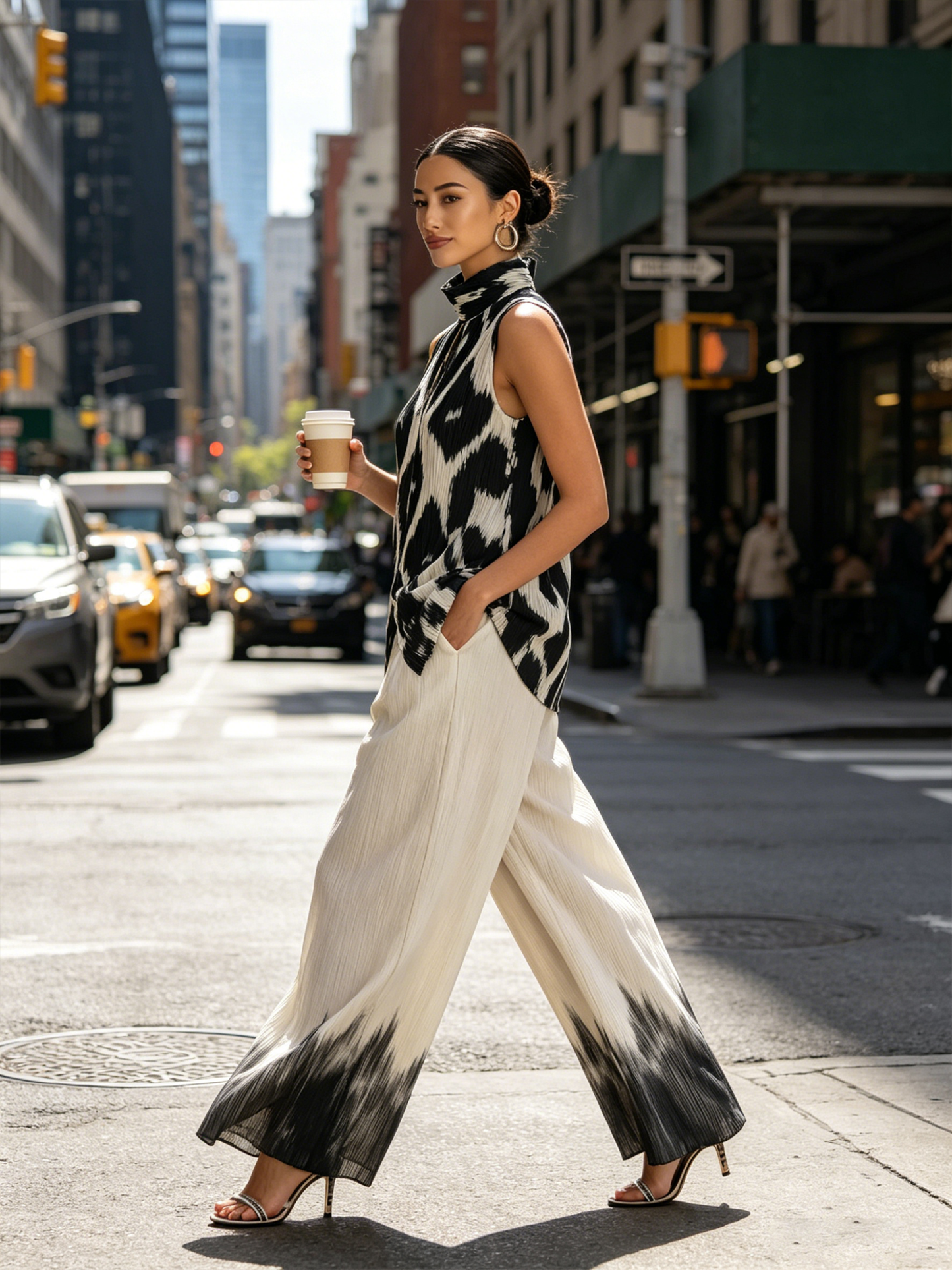 Zwart & Wit Ikat Print Geplooide Mouwloze Top & Dip-Dye Wijde Pantalon Set