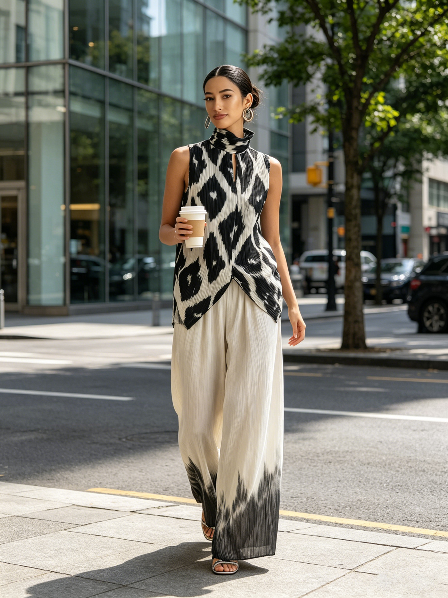 Zwart & Wit Ikat Print Geplooide Mouwloze Top & Dip-Dye Wijde Pantalon Set