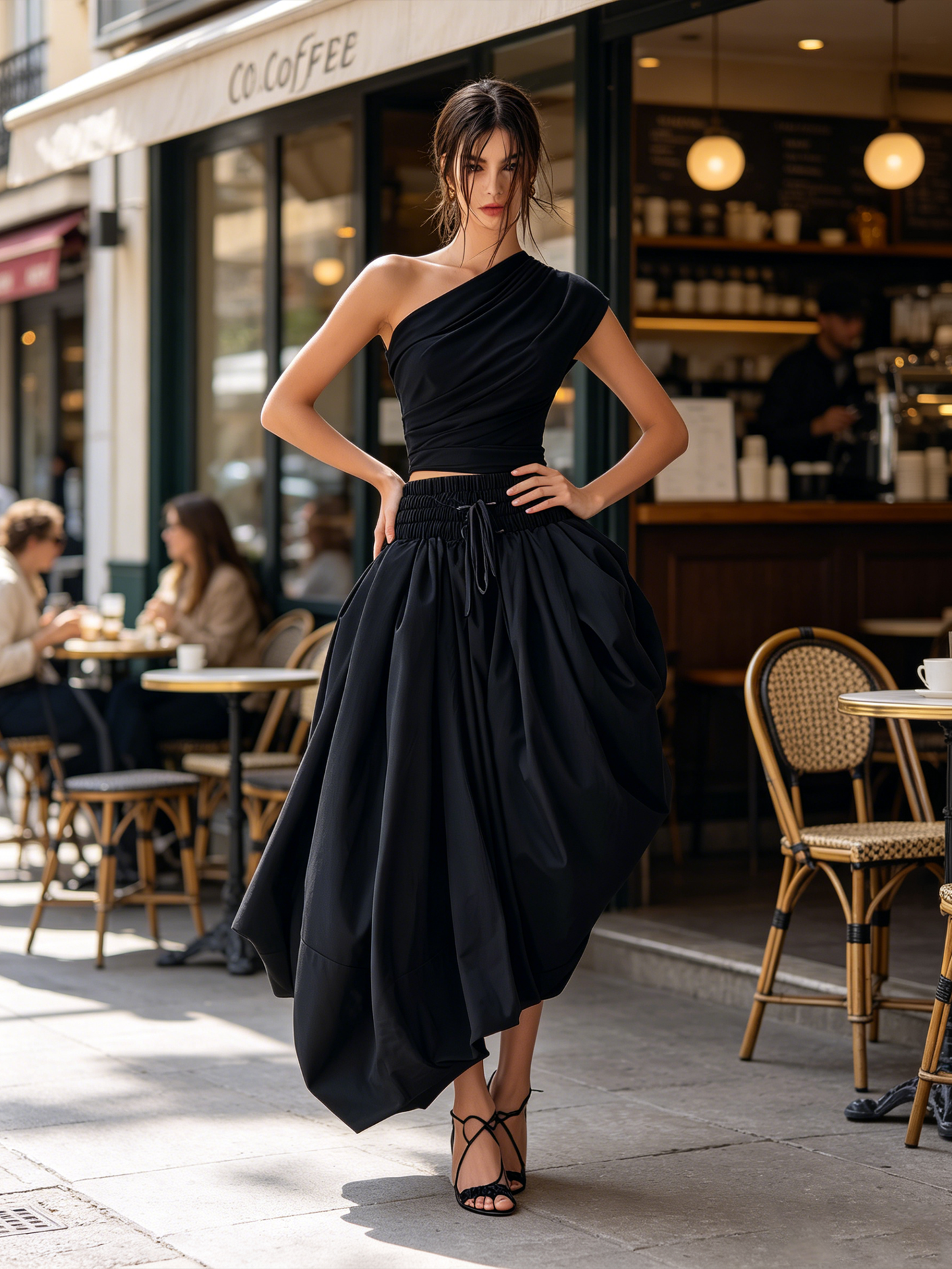 Zwarte Asymmetrische Top met Één Schouder & Hoog-Waisted Bubble Rok Set