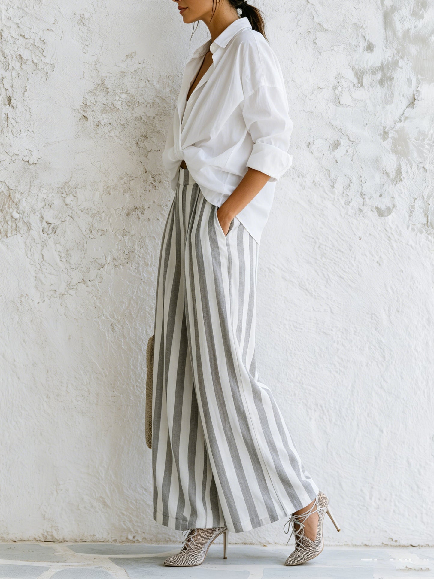 Ontspannen Oversized Witte Shirt Met Hoge Taille Gestreepte Wijde Broek Set