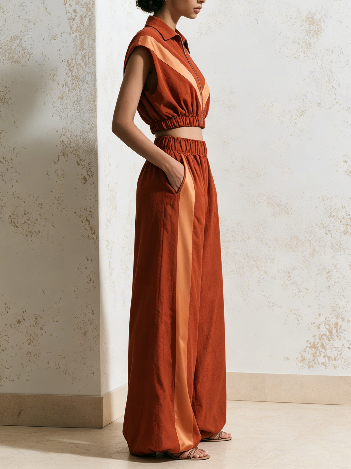 Rust Oranje Satijnen Contrast 2-Delige Outfit, Mouwloze Rits Crop Shirt & Elastische Hoge Taille Wijde Pijpen Set