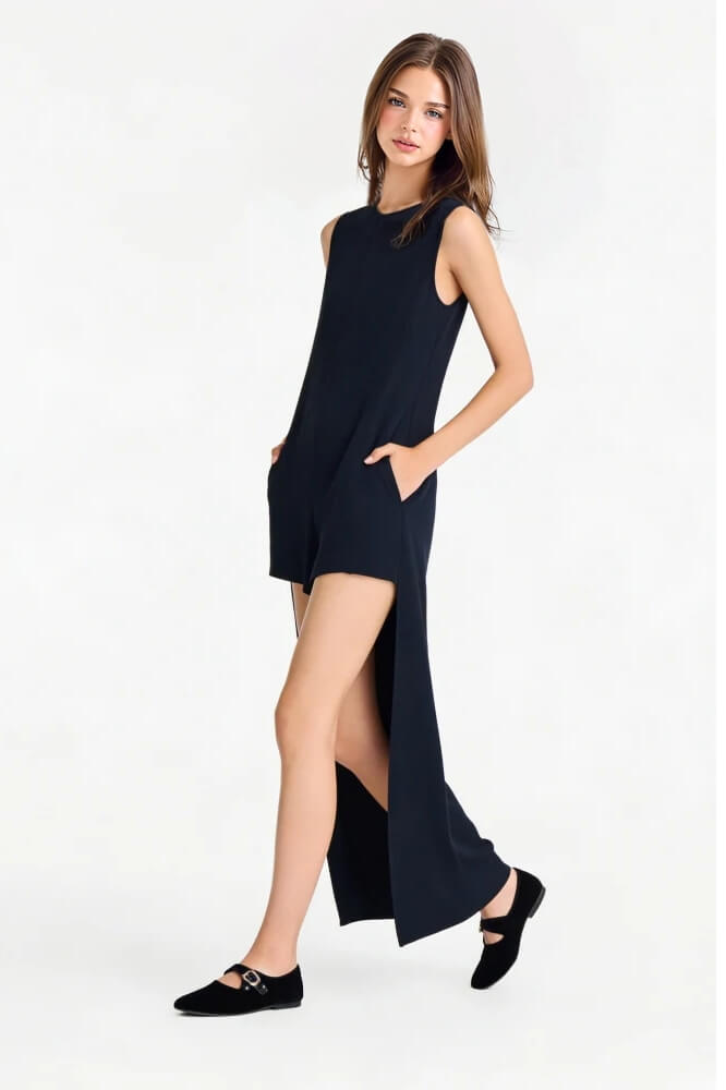 Unieke Minimalistische Mouwloze Jumpsuit met Hoge/Lage Zoom