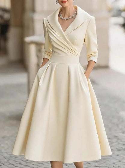 Elegante V-hals Midi Jurk met Lange Mouwen