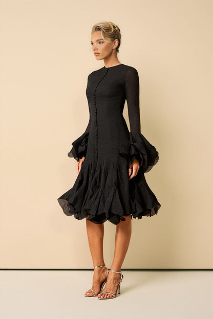 Elegante Zwarte Midi-jurk met Rimpelrand en Belmouwen