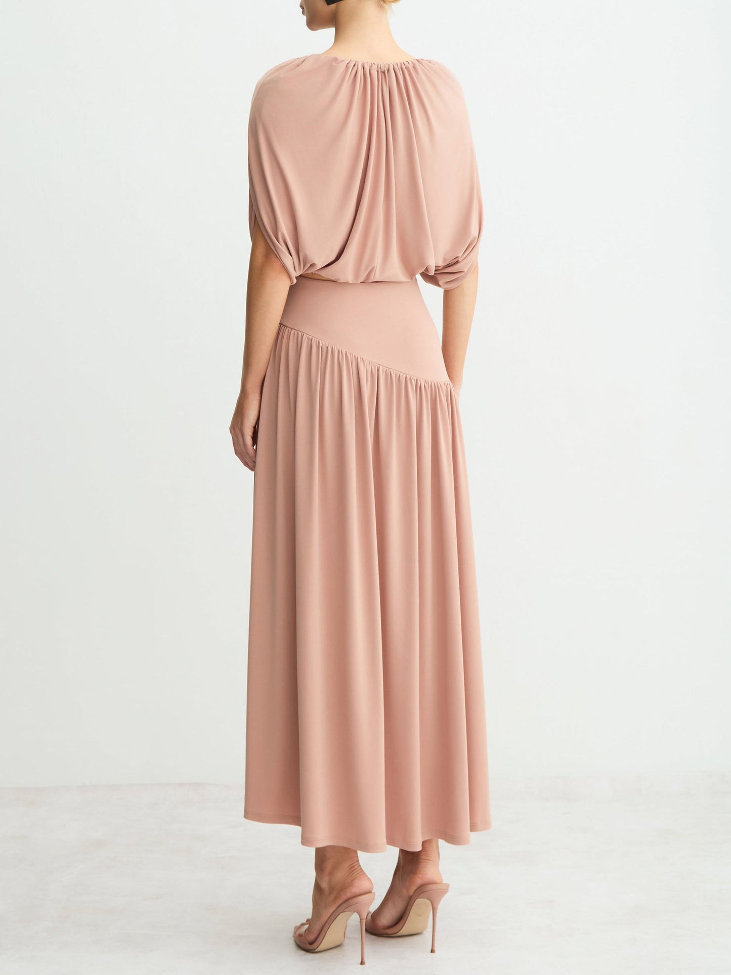 Sexy Gerimpelde Crop Top & Vloeiende Maxi Rok Set