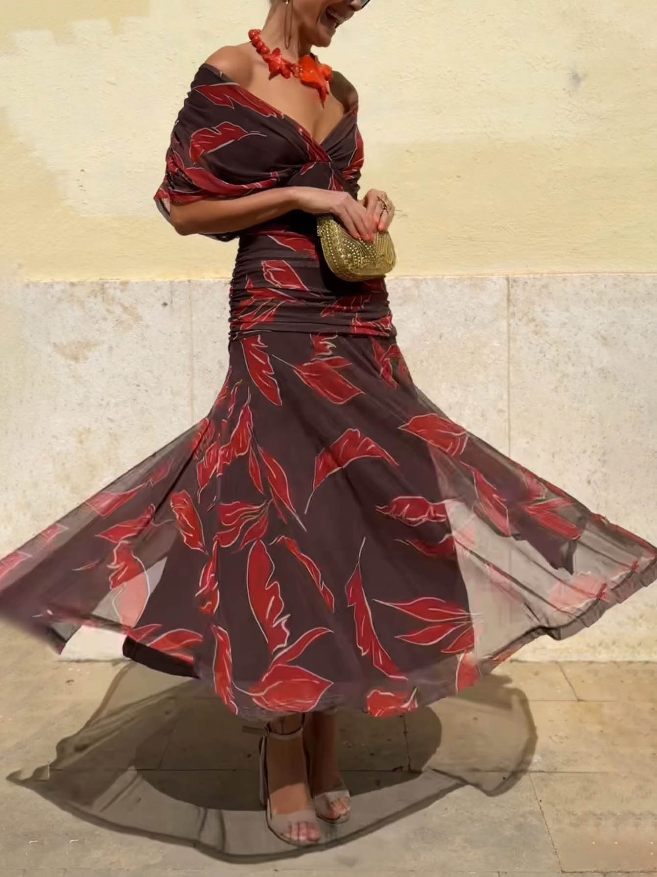 Elegante Off-Shoulder Rimpelblad Print Maxi Jurk