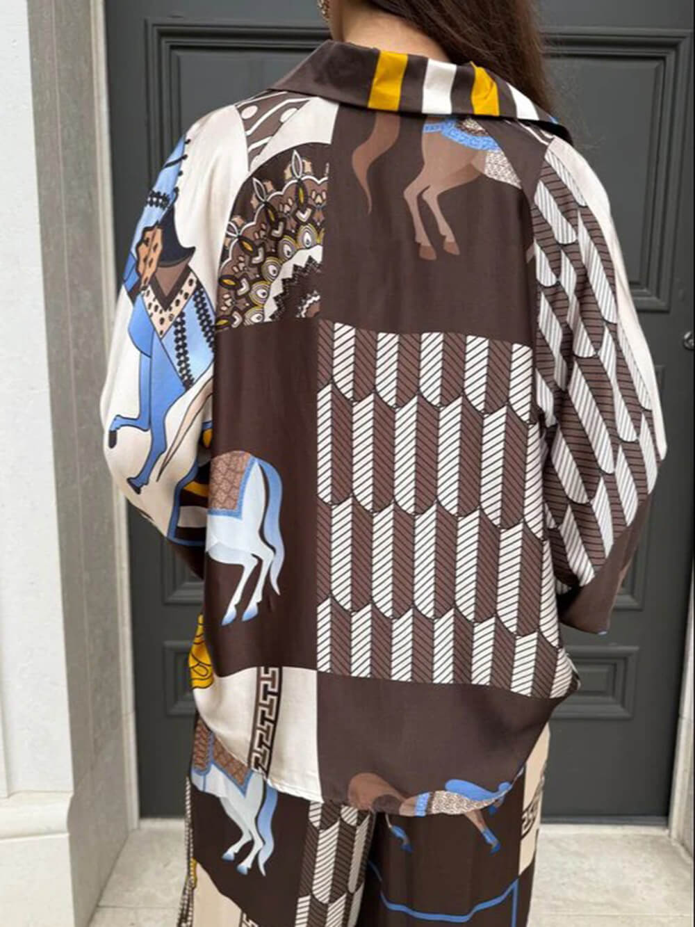 Uniek Satijnen Patchwork Print Losse Shirt met Elastische Taille en Wijde Broek Set