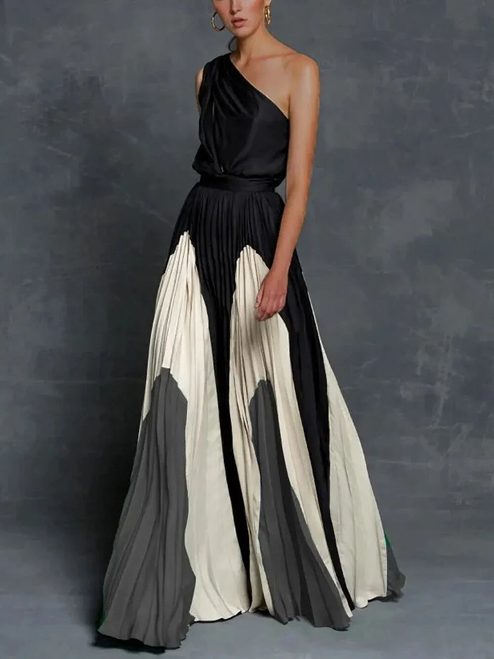 Elegante Maxi Jurk met Één Schouder en Kleurblokken