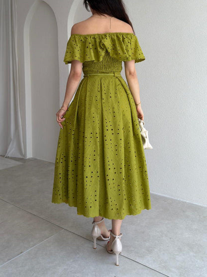 Exquise Uitgesneden Borduursel Off-Shoulder Ruffle Twee-Piece Crop Set