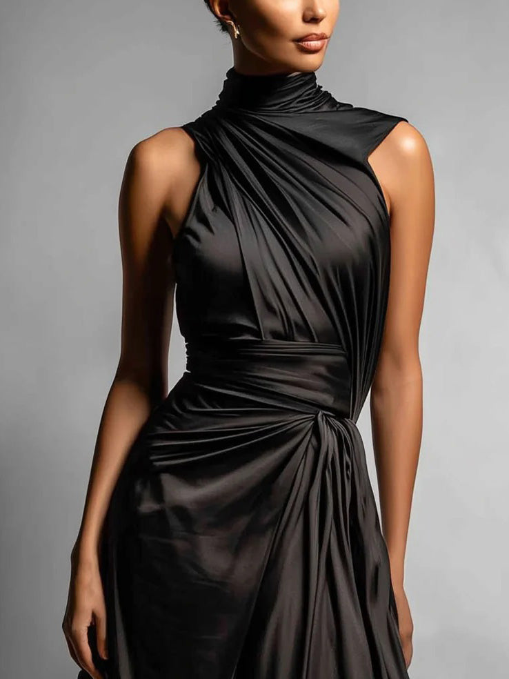 Elegante Maxi-jurk van Satijn met Hoge Hals
