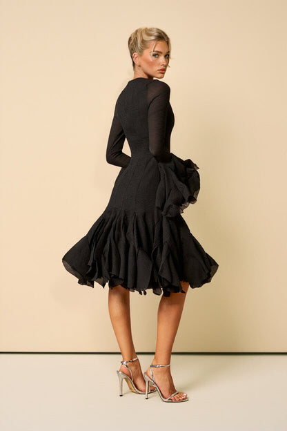 Elegante Zwarte Midi-jurk met Rimpelrand en Belmouwen