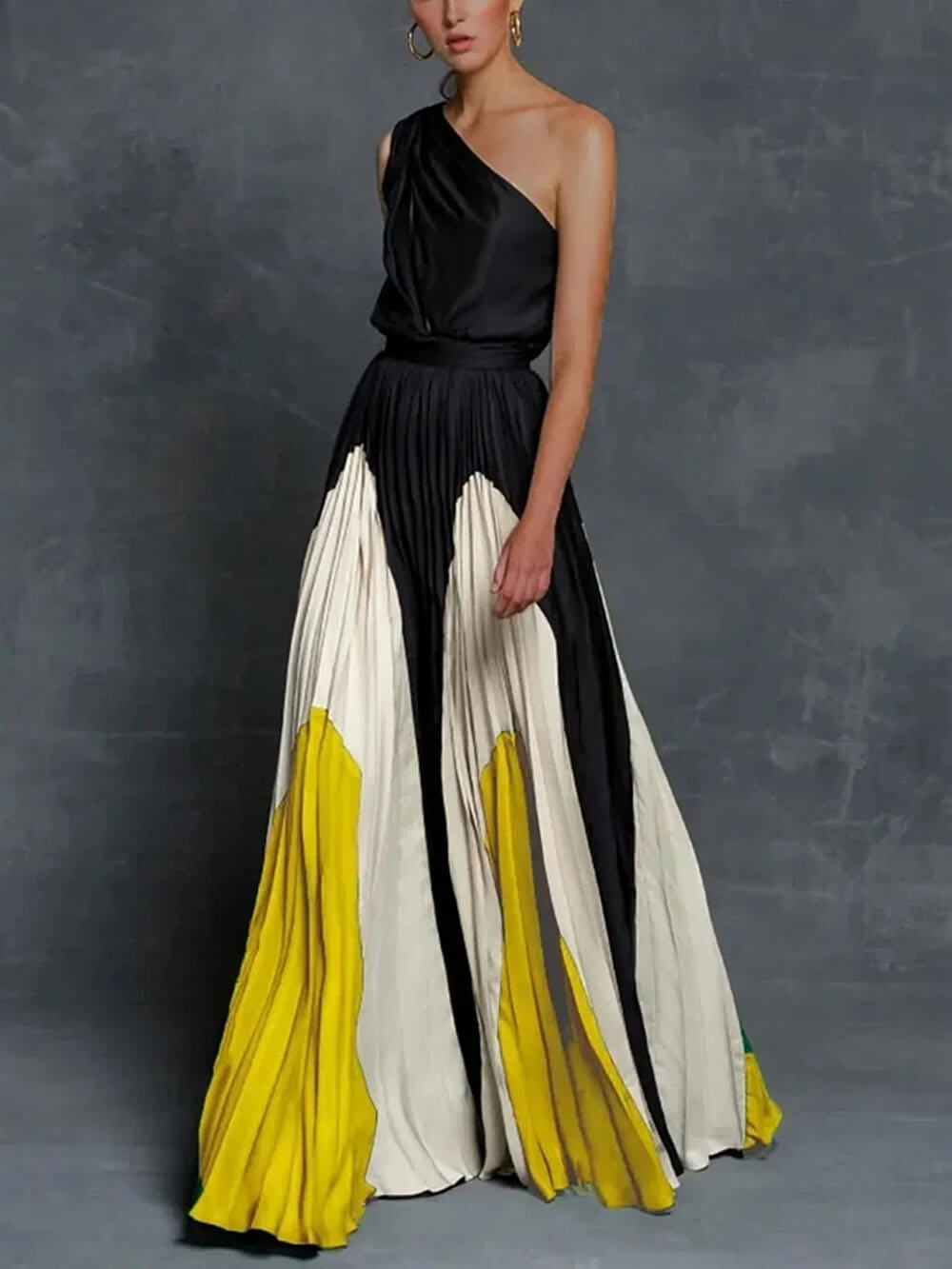 Elegante Maxi Jurk met Één Schouder en Kleurblokken