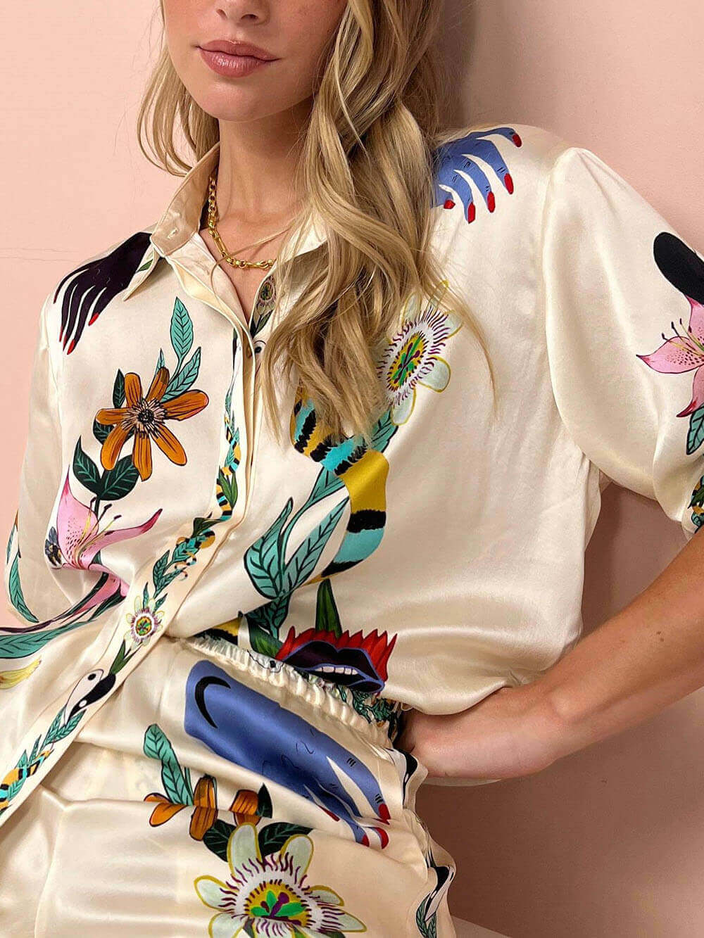Moderne Verfijnde Gevoel Satin Unieke Print Oversized Blouse Elastische Taille Met Zakken Brede Pantalon Set