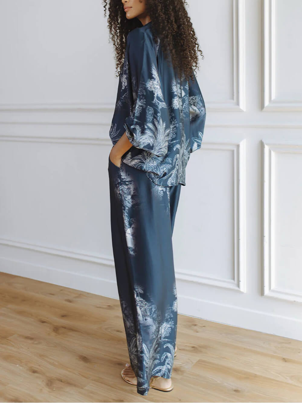 Unieke Marineblauwe Bloemenprint Losse Top met Elastische Taille en Brede Pantalon Set