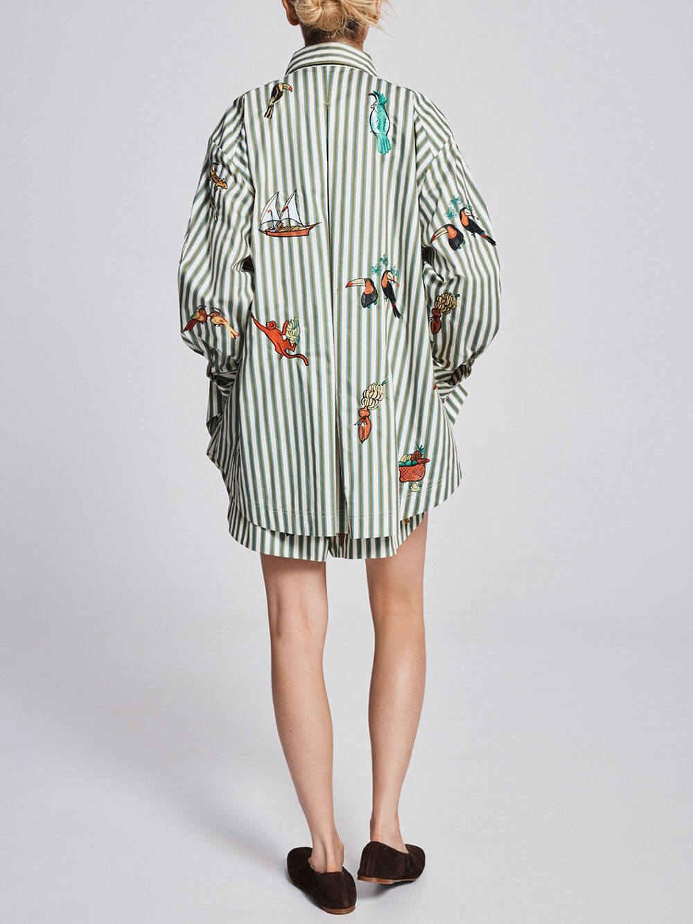 Unieke Gestreepte Print Knoopshirt met Lange Mouwen en Elastische Taille Met Koordshorts Set