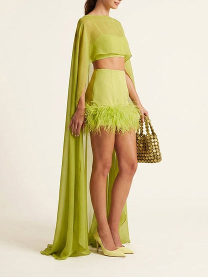 Elegante Chiffon Cape Crop Top & Mini Rok met Veerafwerking Twee-delige Set