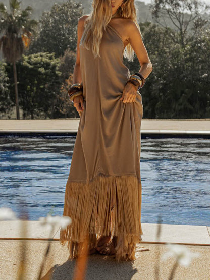 Elegante Halter Maxi Jurk met Ongelijke Tassels