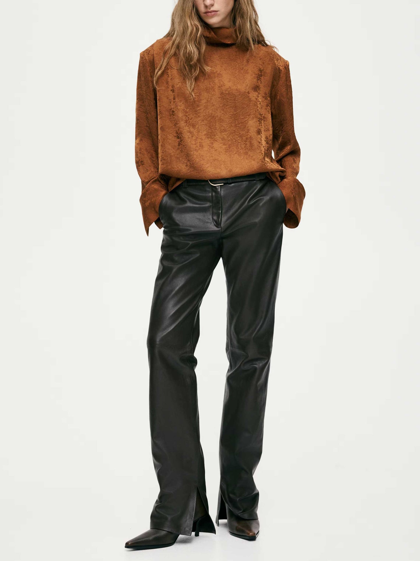 Elegante Satijnen Blouse met Hoge Hals & Broek Tweedelige Set