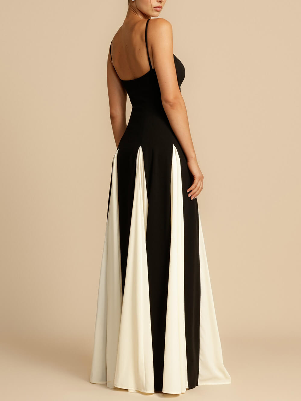 Elegante Gepanelleerde Tulle A-lijn Slip Maxi Jurk