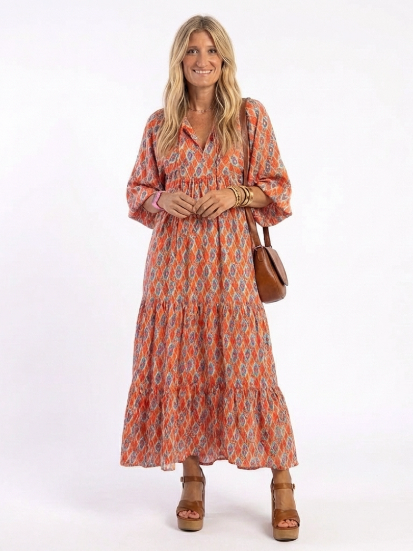 Amara | Midi-jurk met V-hals en geometrisch patroon