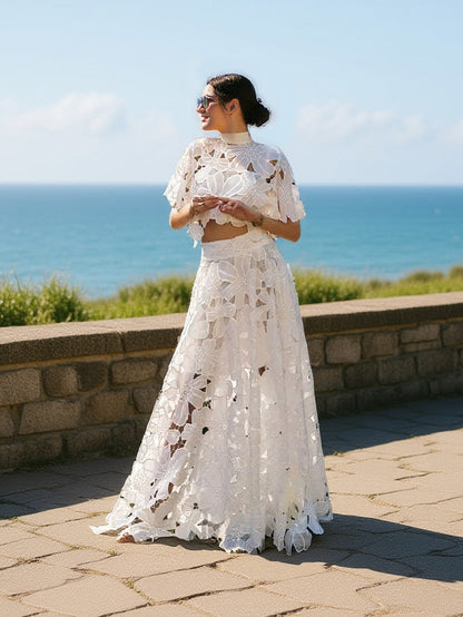 Elegante Korte Blouse en Rok Set met Hoge Hals en Borduursel