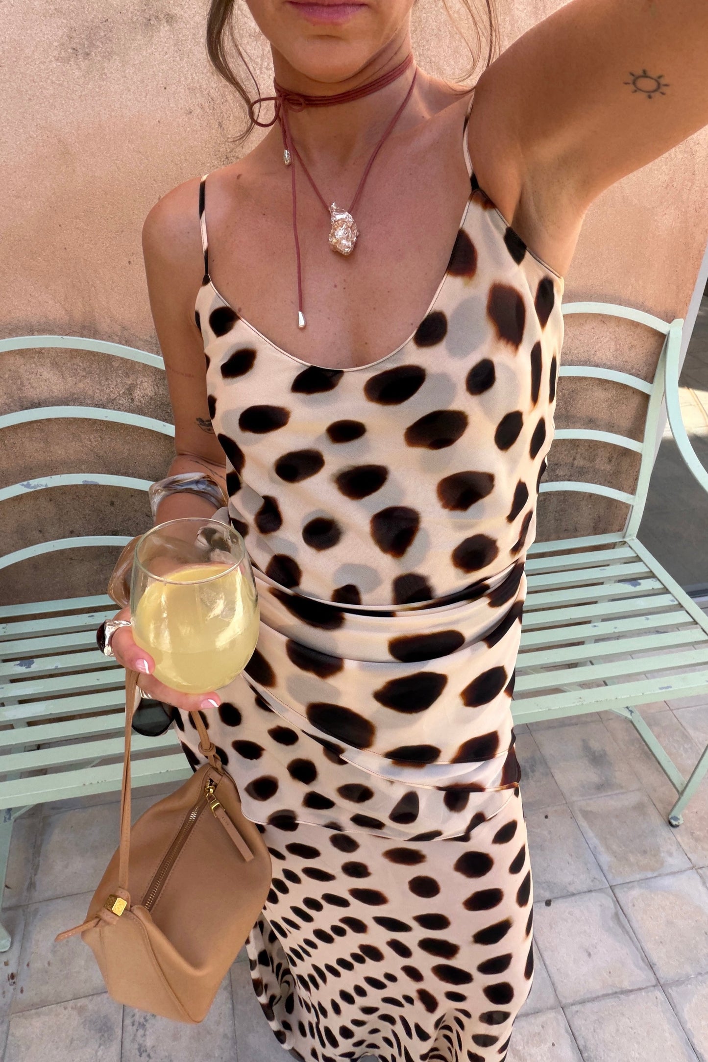 Ozias Leopard Polka Dot Patroon Scoop Neck Verwijderbare Sjaal Detail Slip Maxi Jurk