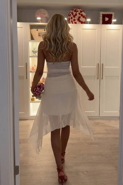 Halter-Neck Top En Ongelijkmatige Zoom Rok Set