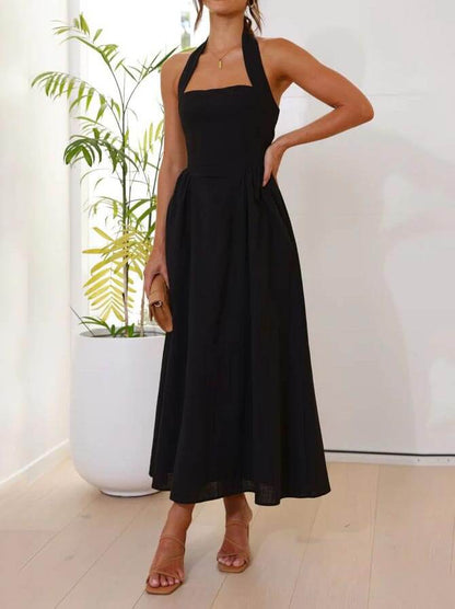 Halter Nek Taille Kleine Zwarte Jurk Midi Lengte Jurk