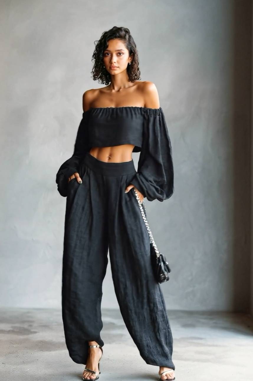 Off-Shoulder Korte Top En Brede Pantalon Set