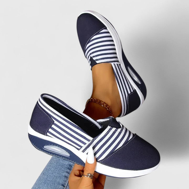 Onora - Slip-on schoenen met strepen