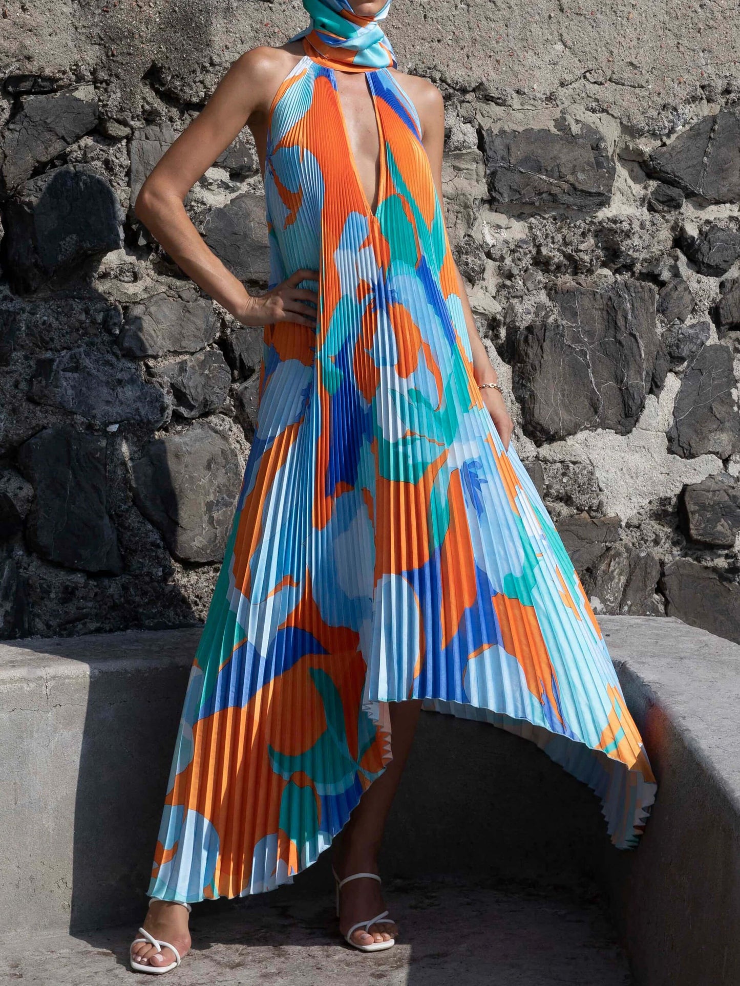 Stijlvolle Plissé Halternek Strapless Midi Jurk