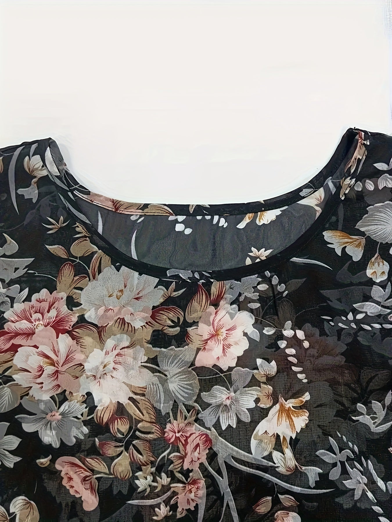 Bloem Motief Blouse - Knop Sluiting & Staande Kraag Design