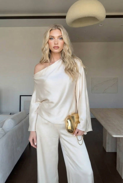 Off-Shoulder Asymmetrische Shirt En Wijde Pantalon Set