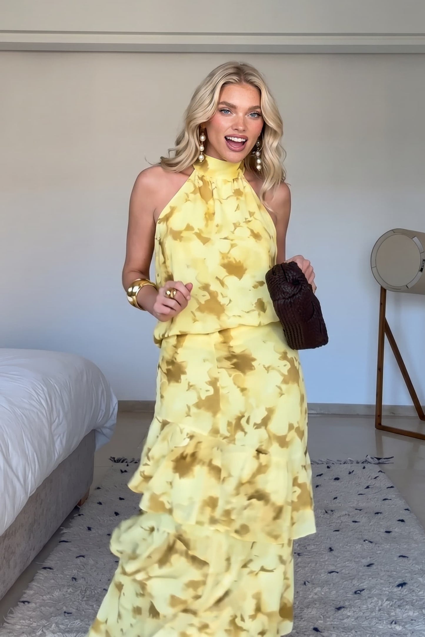 Off-shoulder Top en Ruffled Rok Set