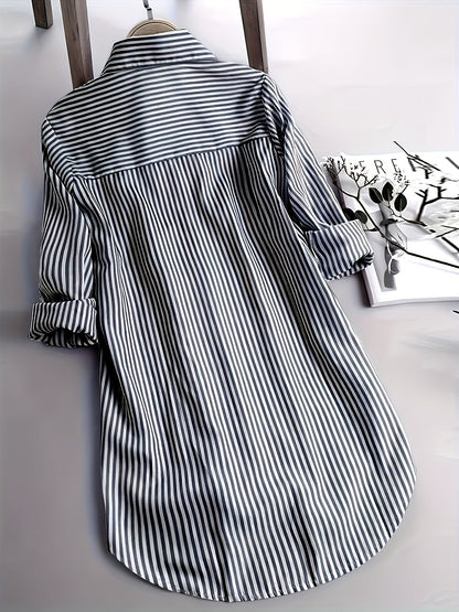 Gestreepte Shirt Met Knopen Vooraan - Curved Hem & Lange Mouwen