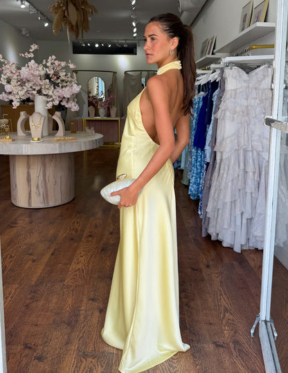 ZEYNEP | Elegante Satijnen Maxijurk met Halternek