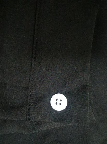 Knop Voor Shirt - Opgerolde Mouwen & Klassieke Kraag