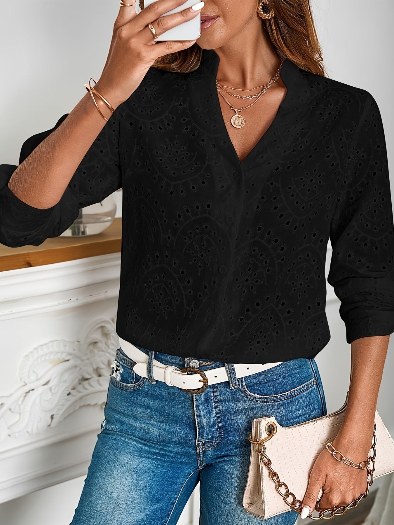 Knopen Voor Blouse - Borduurdetails & Ingezette Hals