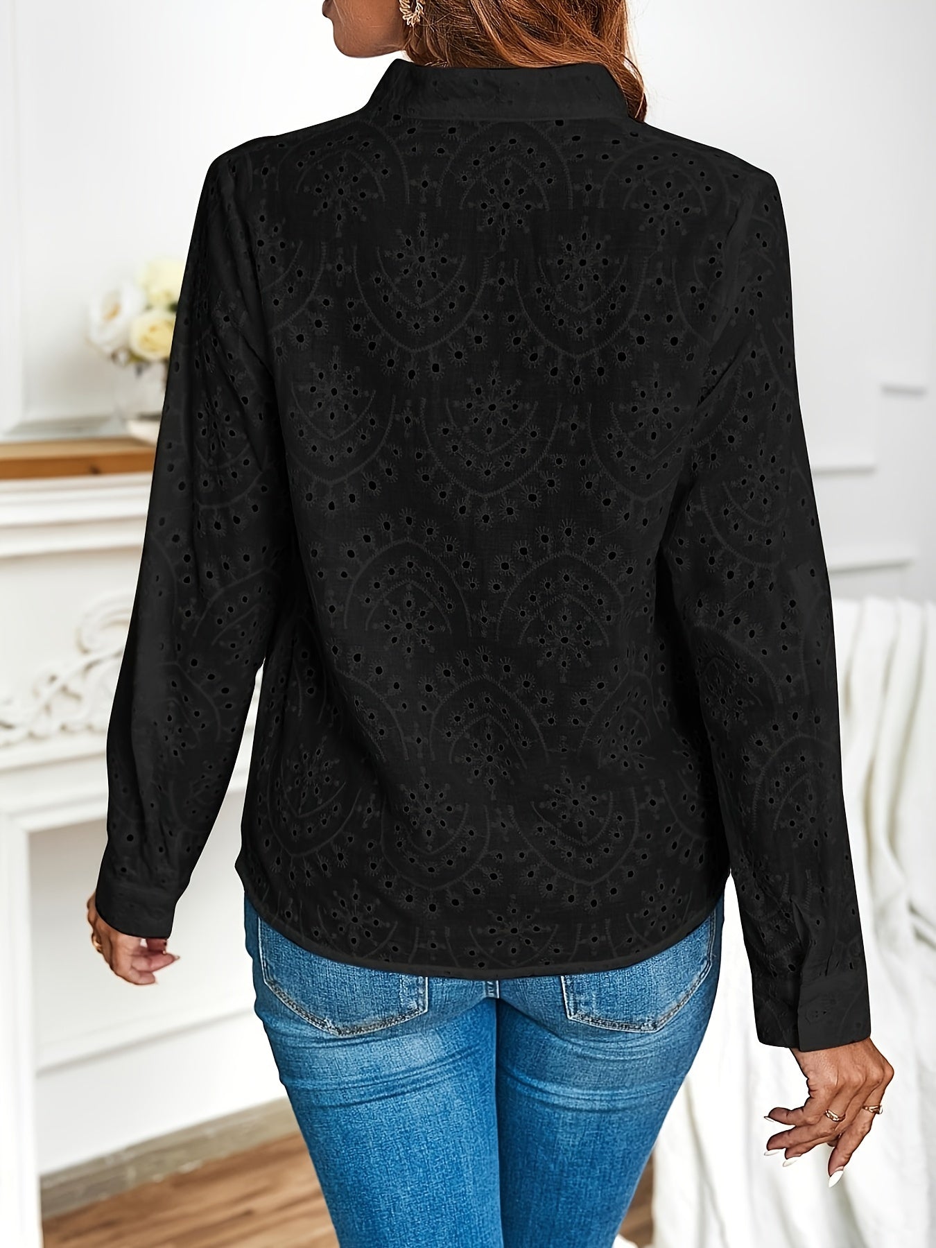 Knopen Voor Blouse - Borduurdetails & Ingezette Hals