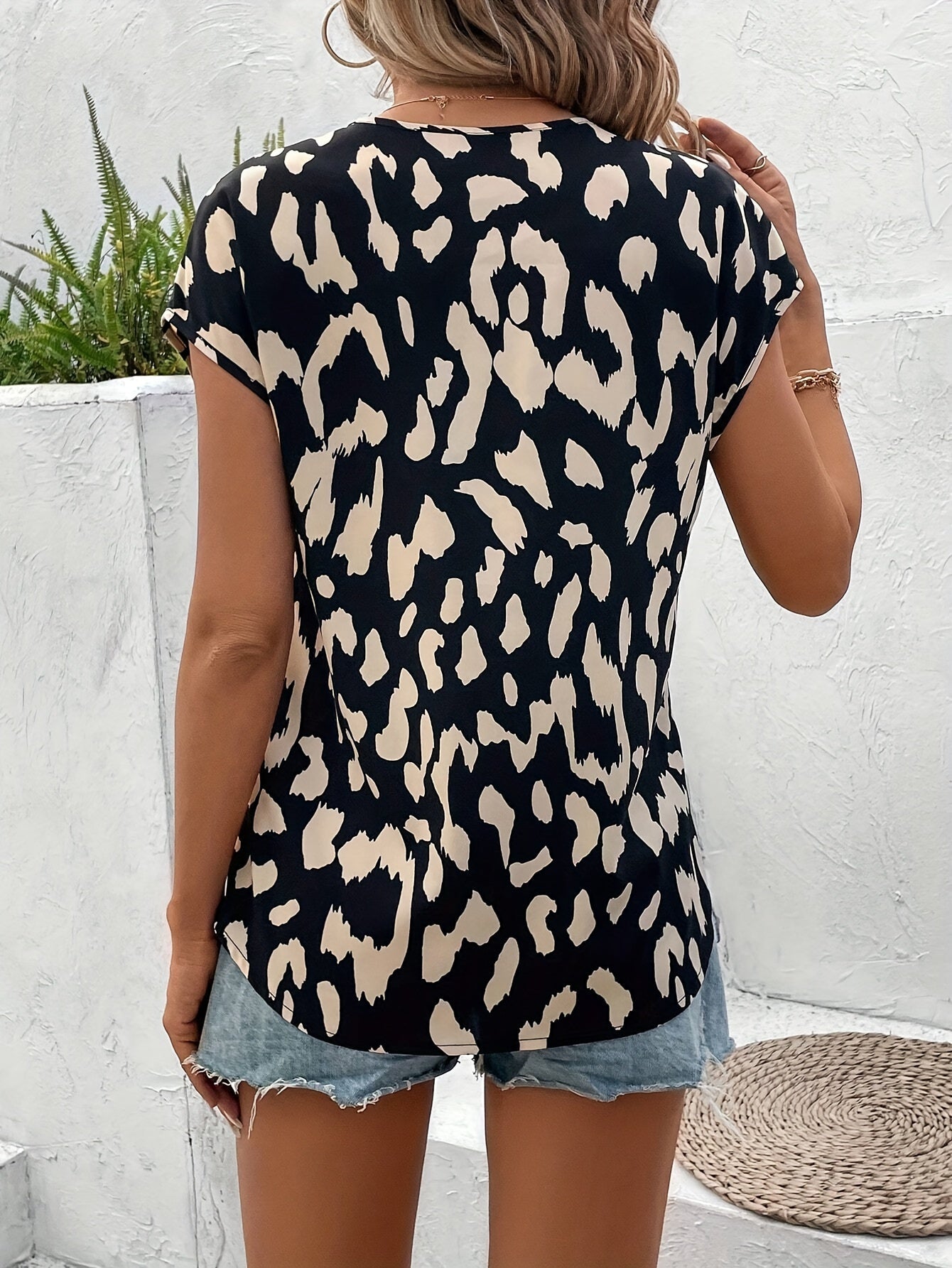 Luipaardprint V-Hals Blouse - Batwing Korte Mouwen & Ademend Materiaal