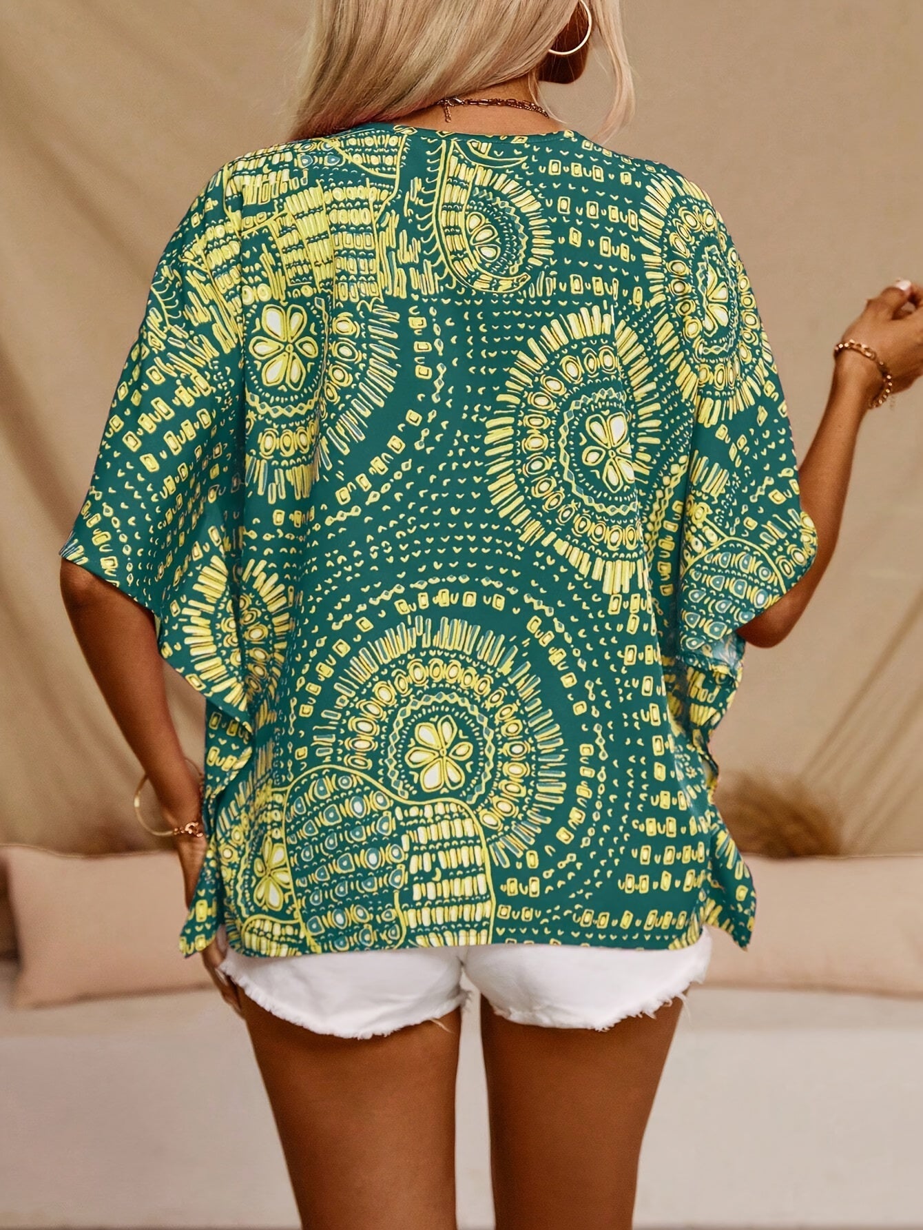 Mandala Print V-Hals Blouse - Batwing Mouw & Lichtgewicht Ontwerp