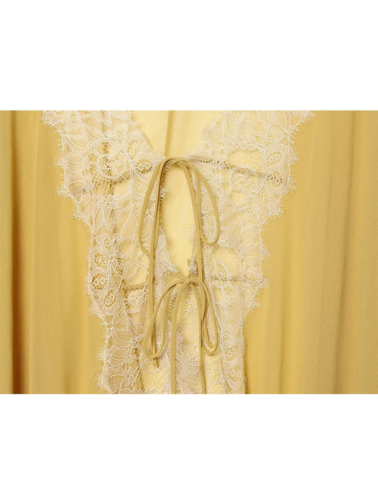 Elegante Kanten Blouse met Strikdetail en Transparante Mouwen