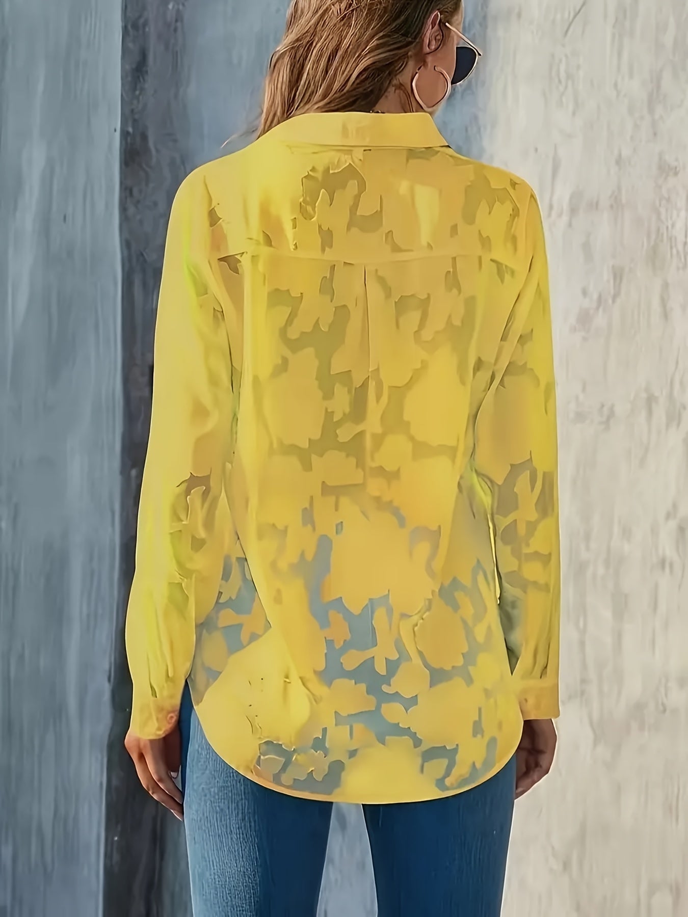 Transparante Knopenblouse - Lange Mouwen Ontwerp & Semi-Transparente Stof